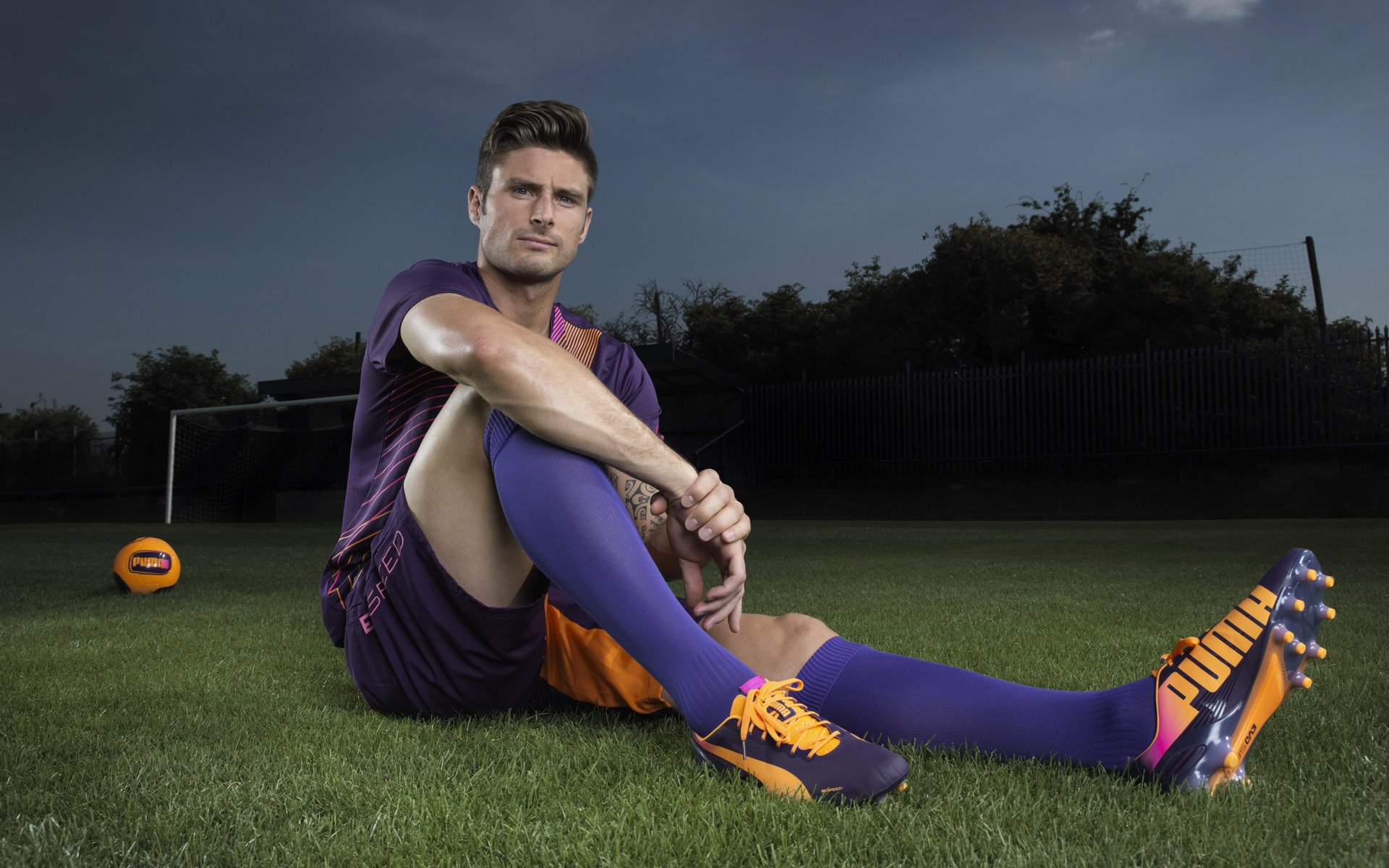 卢卡库接管F1街道赛,当足球巨星在赛车世界梅开二度